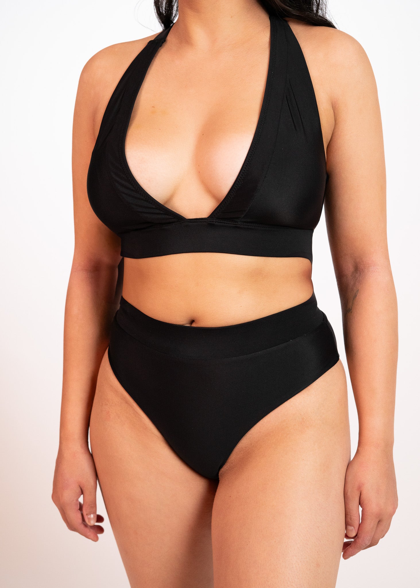 Haut Maillot de Bain Triangle Noir Vassia