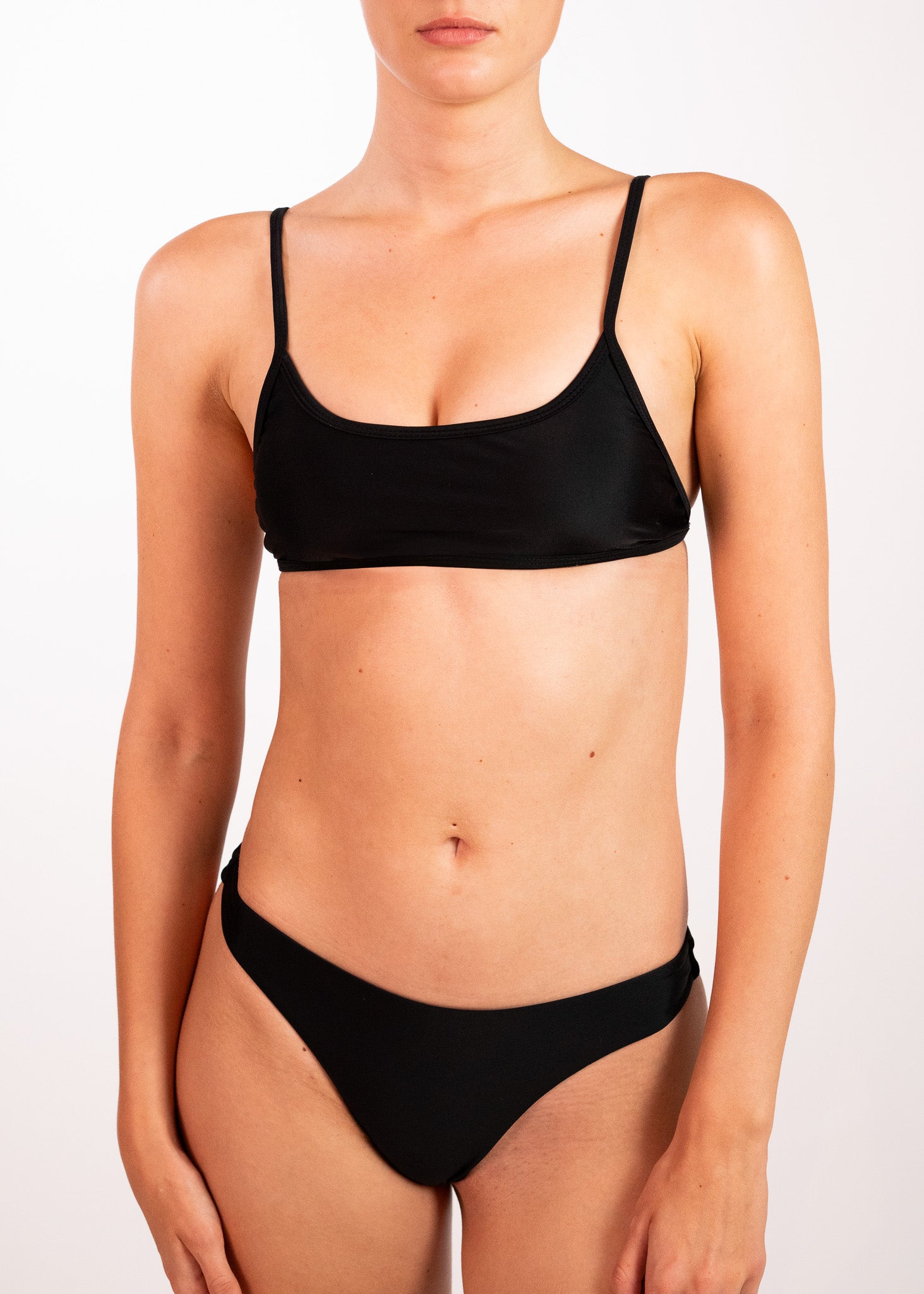 Haut de maillot bralette noir Erebos
