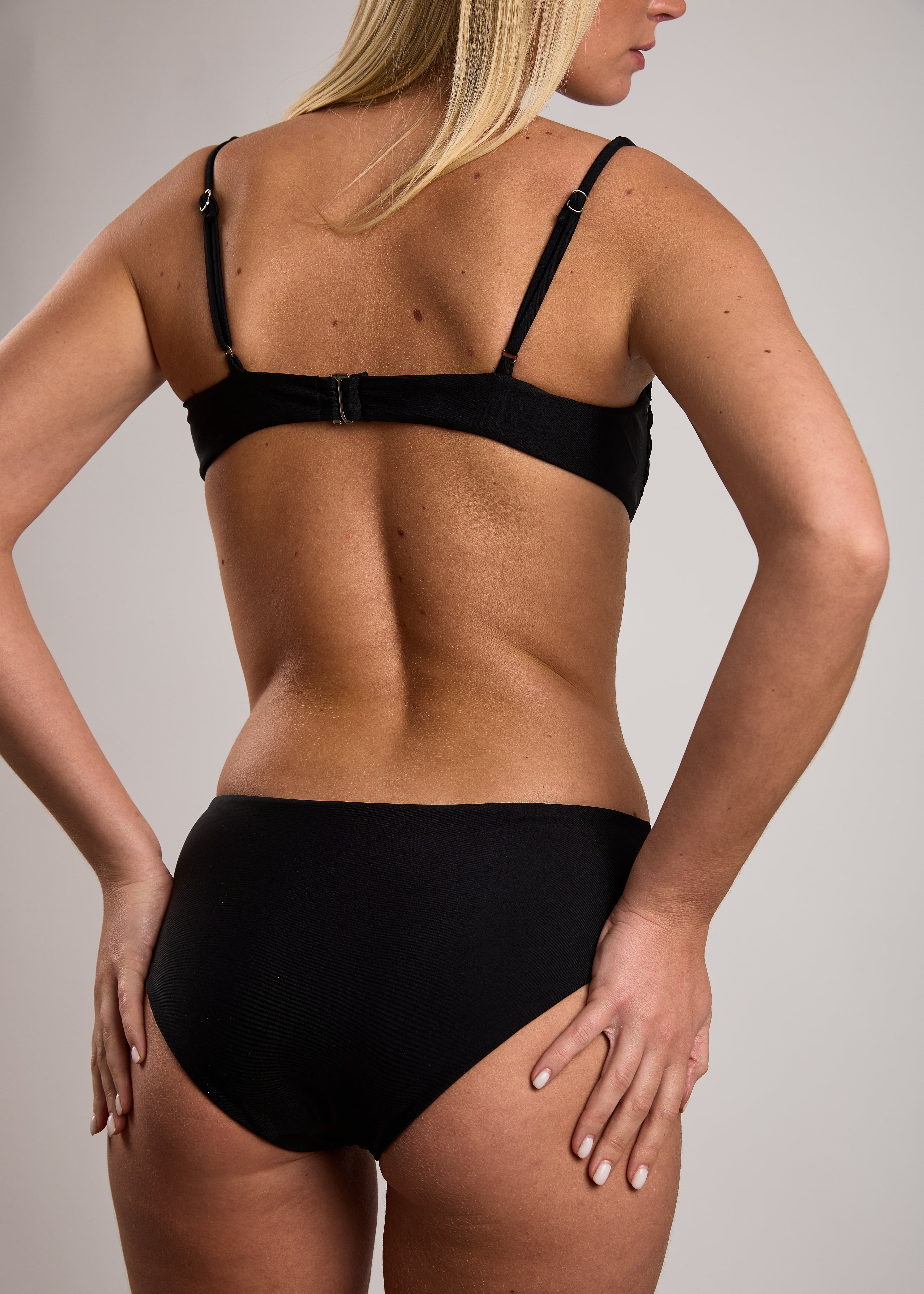 Culotte noir coupe confortable